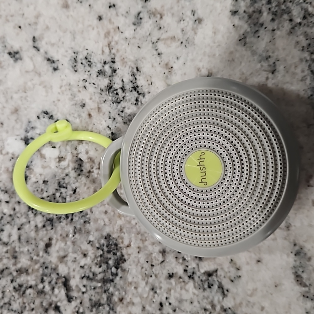 Hushh wireless white noise sound machine